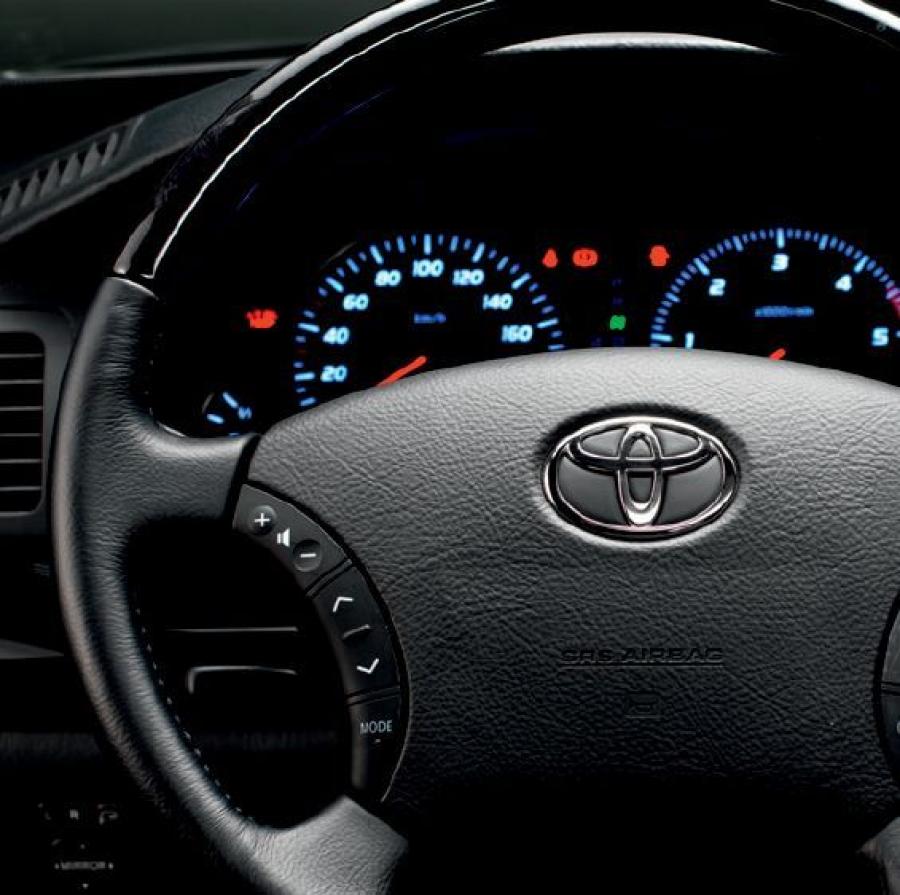  Toyota Land Cruiser 2003 года  (фото 136 из 192)